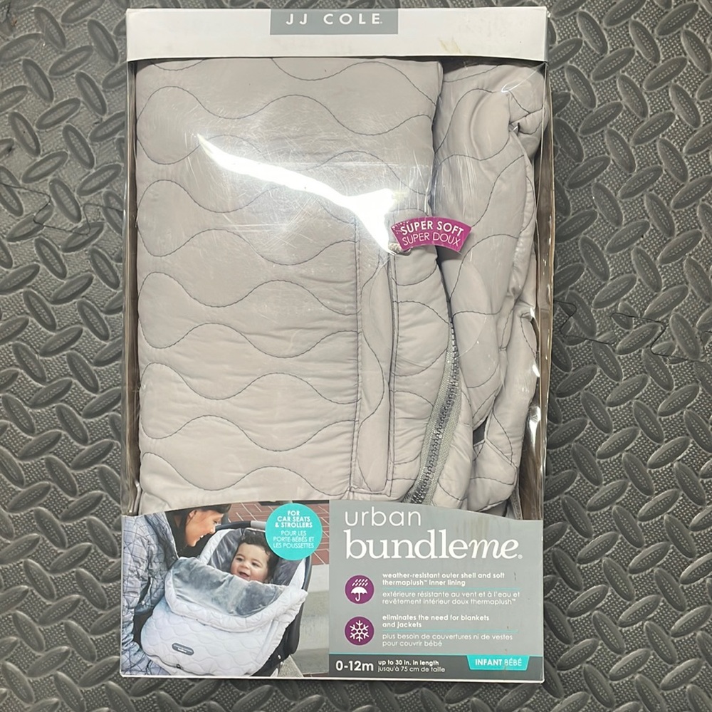 Brand new in box urban bundle me